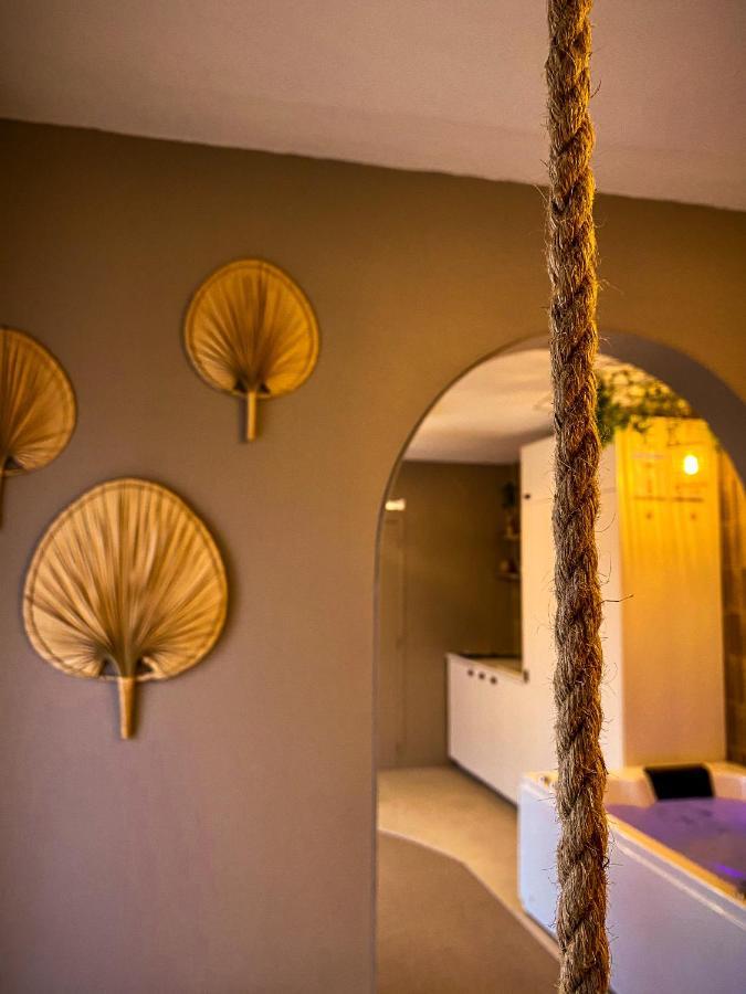 Love Room Suite Bali - Auray En Bretagne Brech Exterior foto